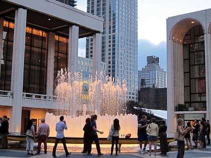 revson fountain new york city