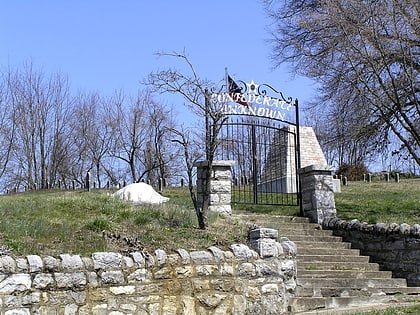 East Hill Cemetery