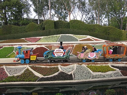 casey jr circus train anaheim