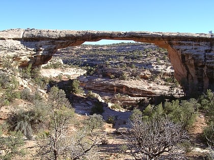 monumento nacional de los puentes naturales