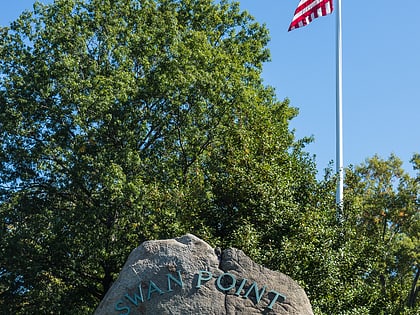 swan point cemetery providence