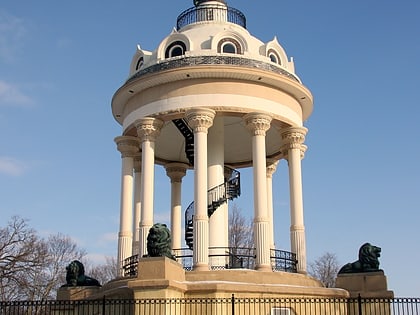 Hermann Heights Monument