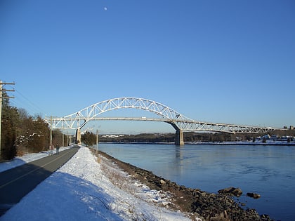 bourne bridge