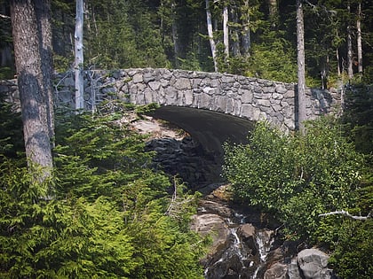 pont des chutes narada parc national du mont rainier