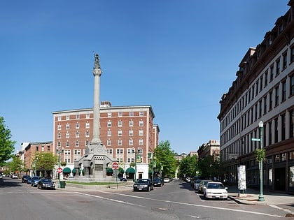 monument square troy