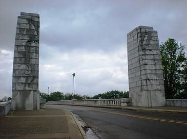 lincoln memorial bridge vincennes