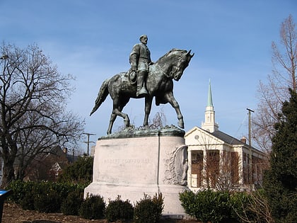 statue de robert lee charlottesville