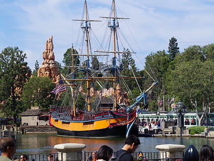 sailing ship columbia anaheim