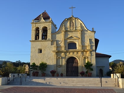 cathedral of san carlos borromeo monterey