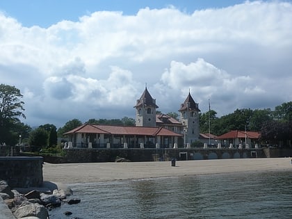 rye town park bathing complex and oakland beach