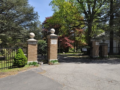 Riverside Cemetery