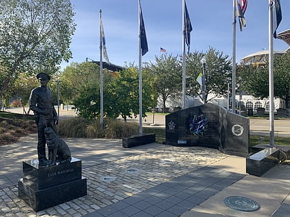 Anexo:Monumento a las Fuerzas de Seguridad de Pittsburgh