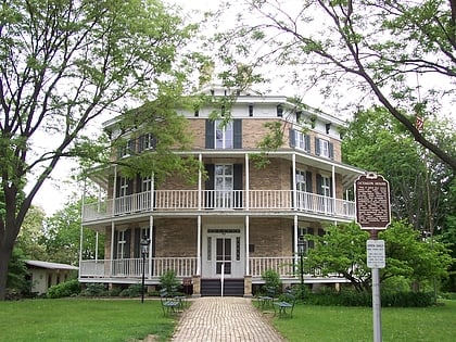 octagon house watertown