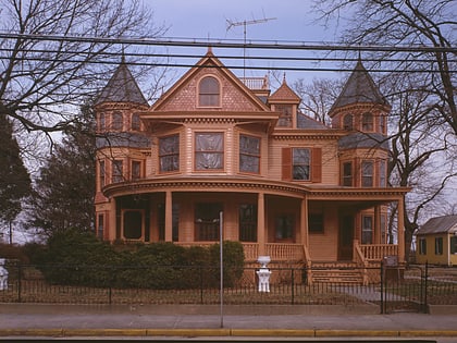 John B. Lindale House