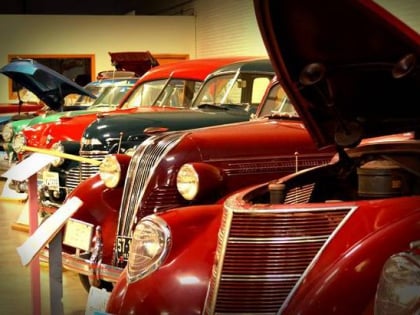 antique car museum of iowa coralville