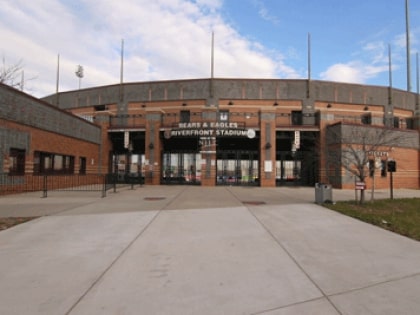 Bears & Eagles Riverfront Stadium