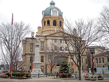 tuscarawas county courthouse new philadelphia