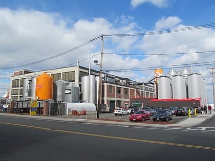 harpoon brewery and beer hall boston