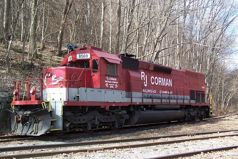 r j corman railroad group clarksville