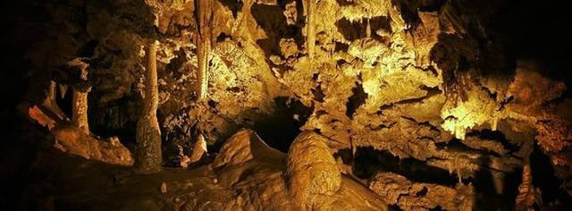 chalet visitor center monumento nacional cuevas de oregon