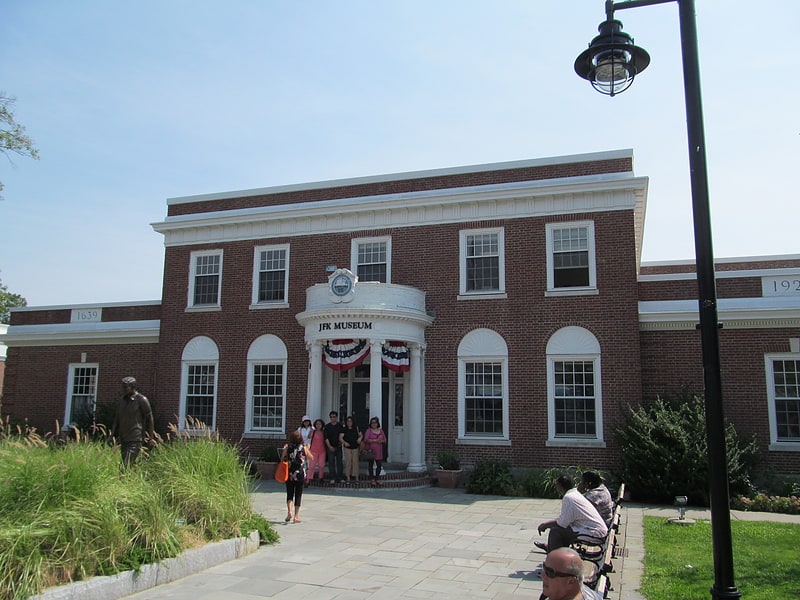 john f kennedy hyannis museum