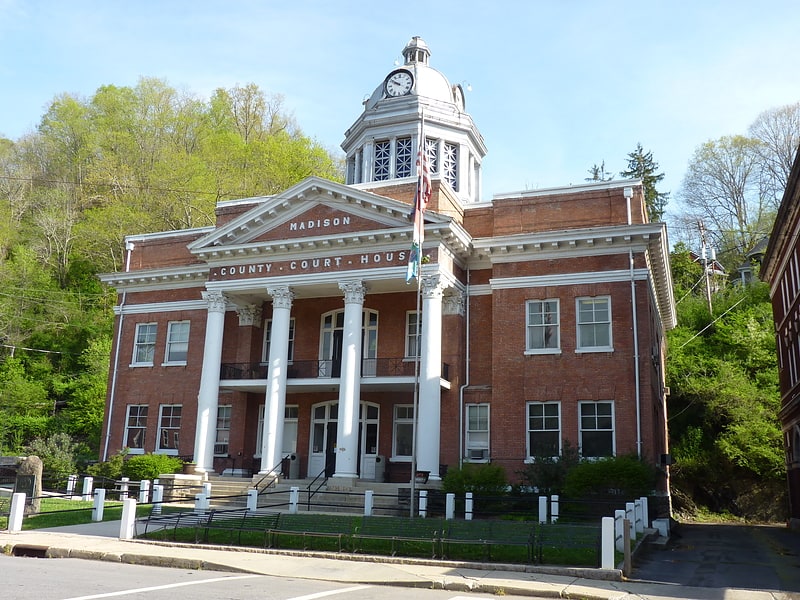 madison county courthouse marshall
