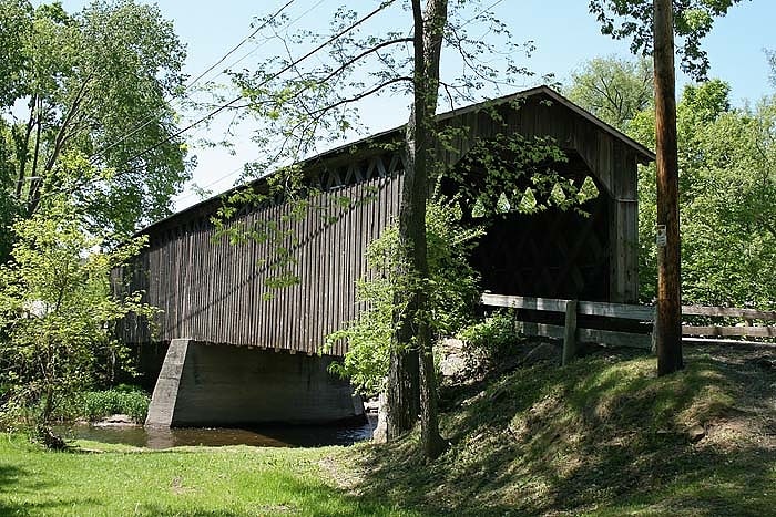covered bridge cedarburg