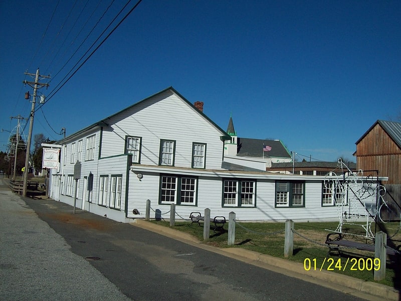 j c lore oyster house solomons island