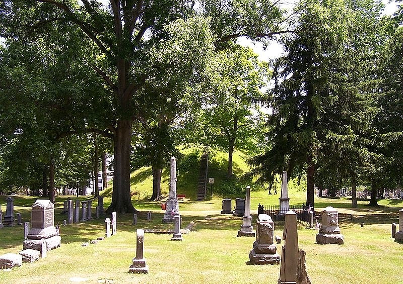 mound cemetery marietta