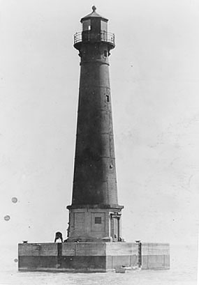 peche island rear range light marine city