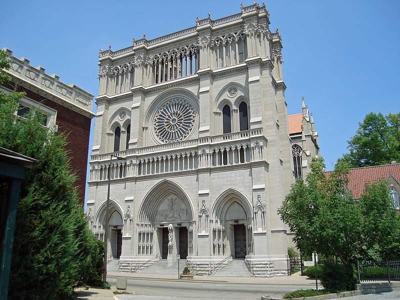 cathedral basilica of the assumption covington