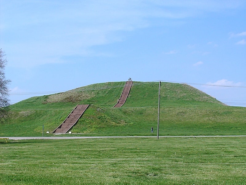 monks mound fairmont city