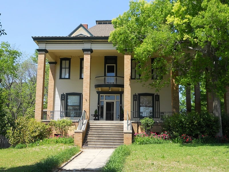 floyd newsome house phenix city