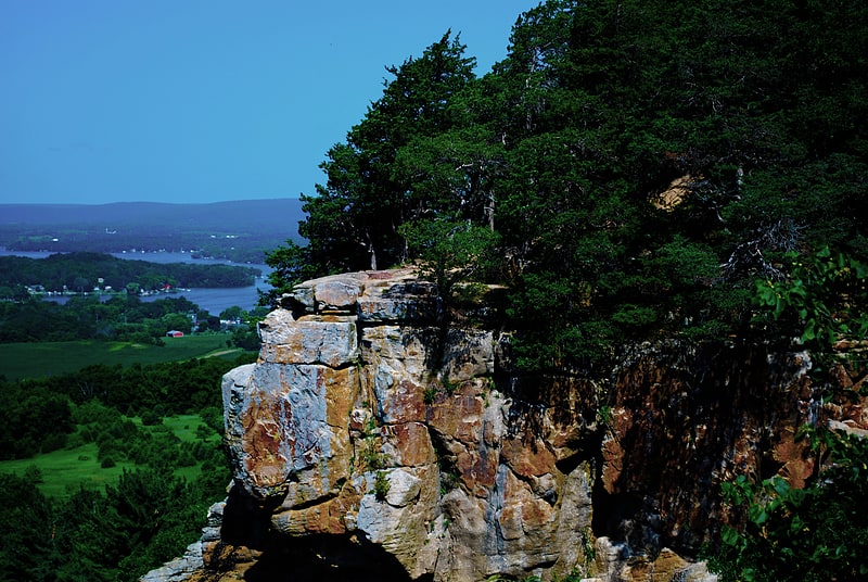 gibraltar rock state natural area lodi