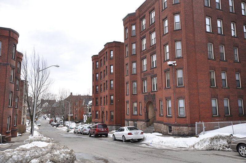 Wellington Street Apartment House District