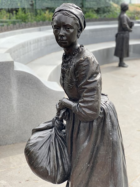 Virginia Women's Monument