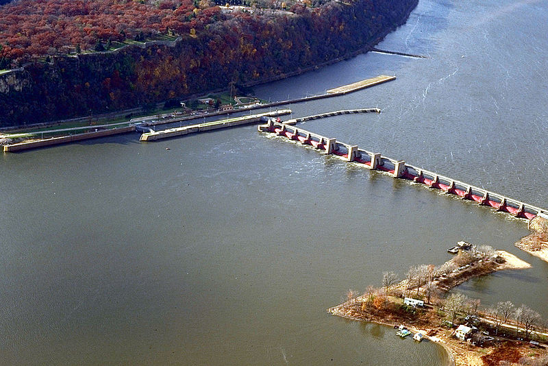 Lock and Dam No. 11