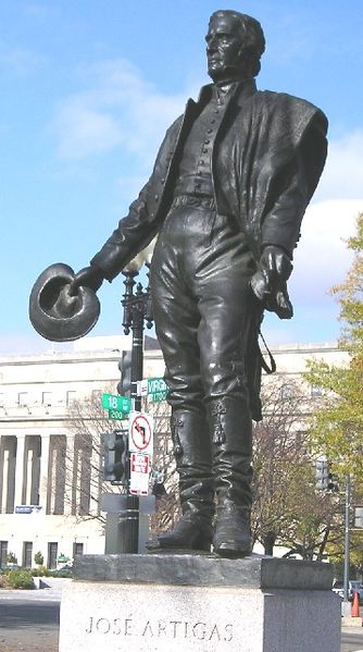 Statue of José Gervasio Artigas