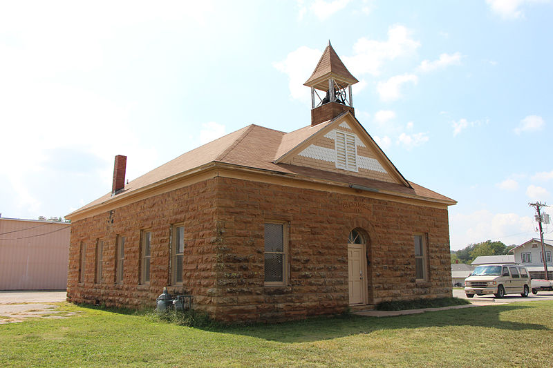 Hominy School