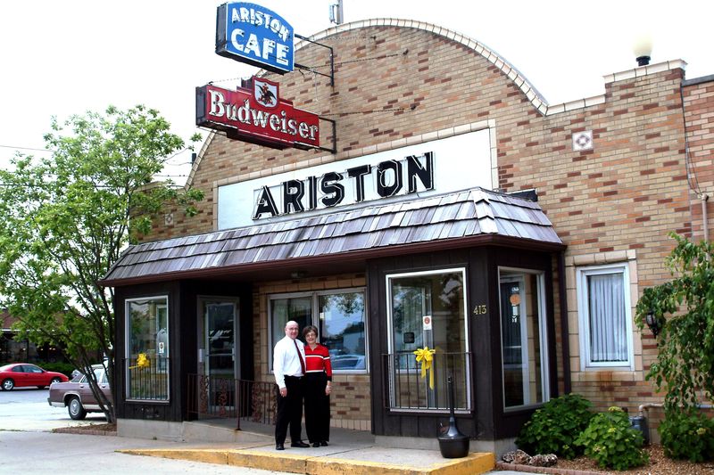 Historic and Architectural Resources of Route 66 Through Illinois