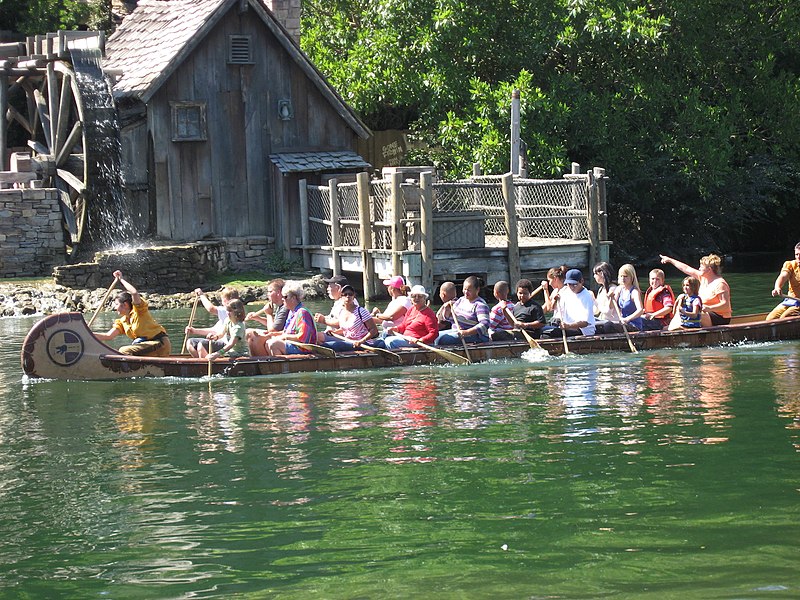 Davy Crockett Explorer Canoes