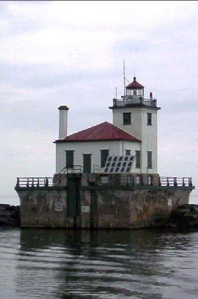 Oswego Harbor West Pierhead Light