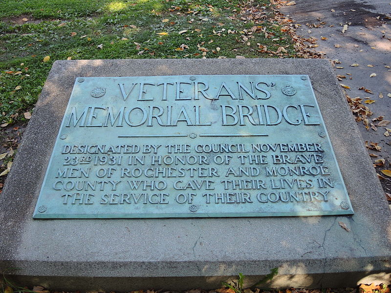 Veterans Memorial Bridge