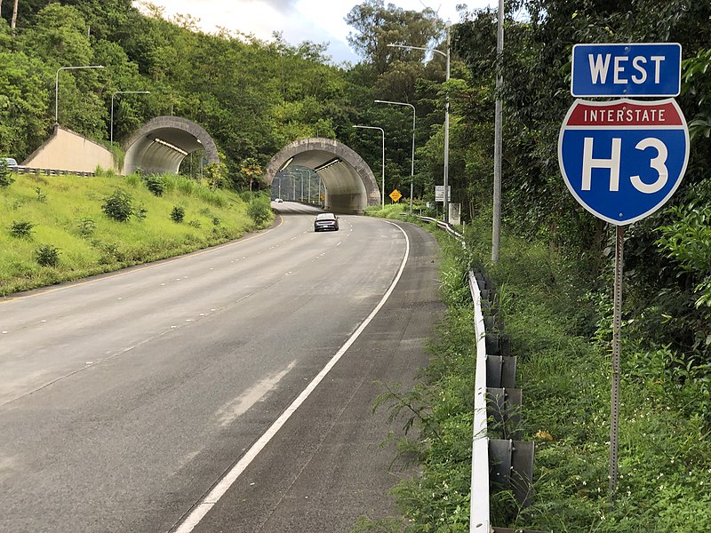 Hospital Rock Tunnels, Oahu