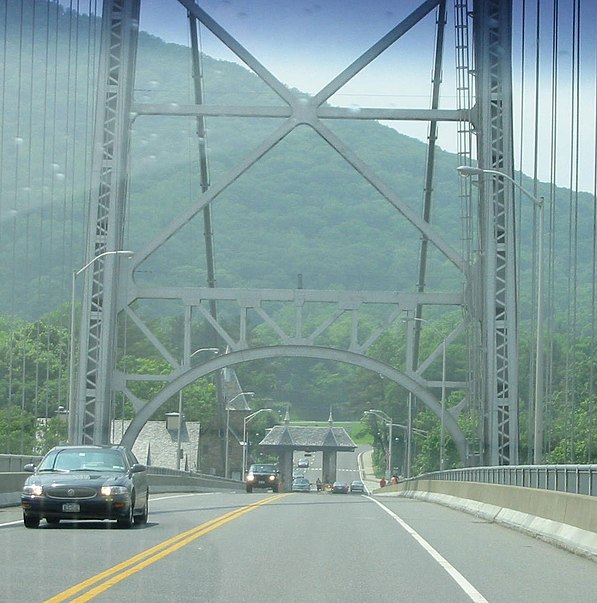 Pont de Bear Mountain