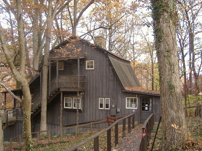 Little Loomhouse