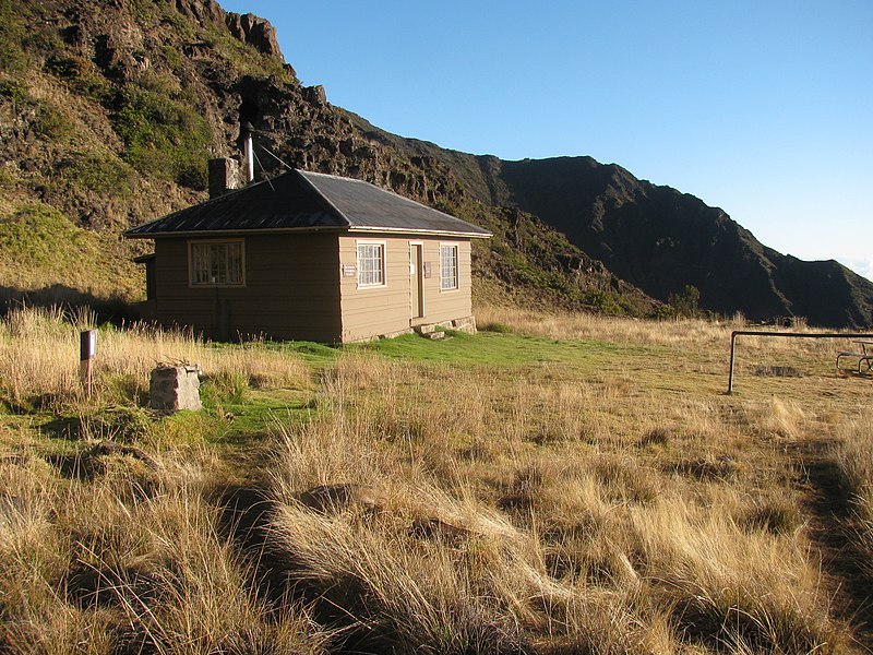 Hōlua Cabin