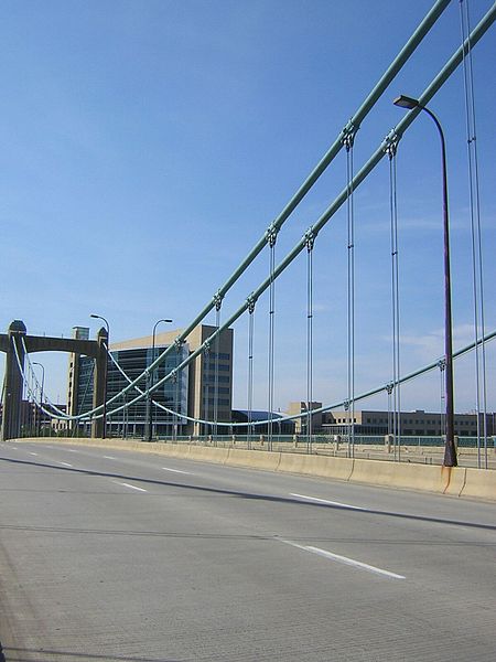 Hennepin Avenue Bridge