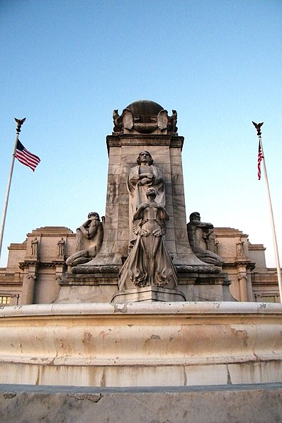 Columbus Fountain