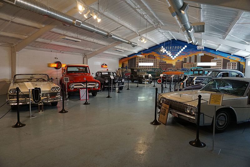 Vintage Grill & Car Museum